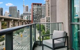 Cn Tower View With Pool, Gym, Hot Tub, And Parking Available!